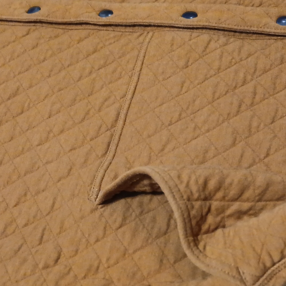 Duluth Trading Co Men's Brown Quilted Vest - Picture 6 of 10